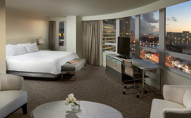 Fontainbleau - Bay View Junior Suite